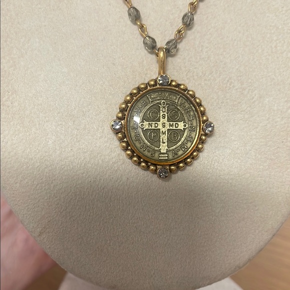 Magdalena Rosary Elegant Gold Multi-Layer Necklace - Picture 4 of 8